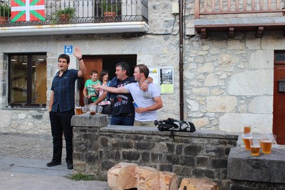 Aizarnako Oilasko biltzea, gaupaseroak Aizarnako Oilasko biltzea, gaupaseroak