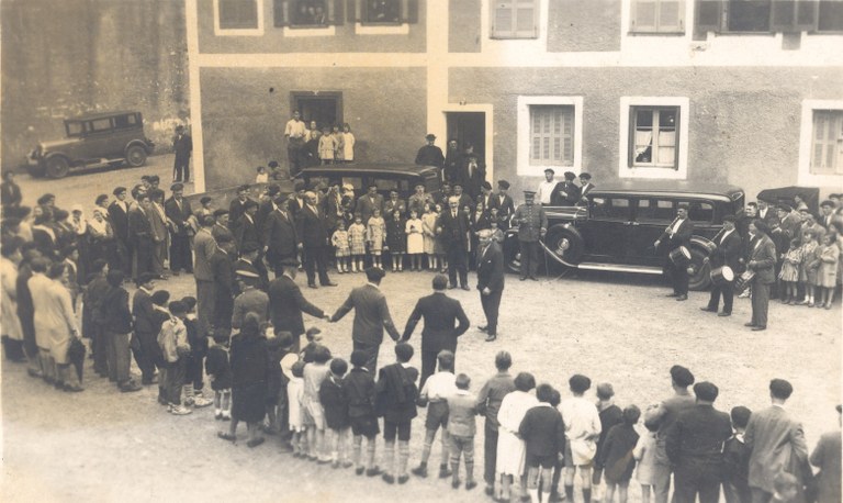 Altzako agintariak soka-dantzan 1931 Altzako agintariak soka-dantzan 1931