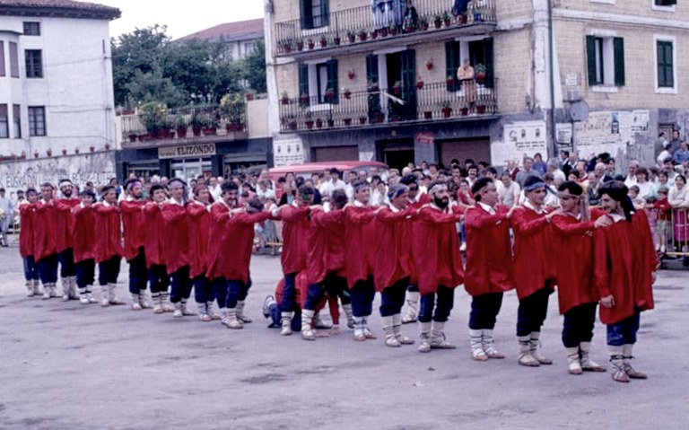 Andoain axeri-dantza 1980cc  Andoain axeri-dantza 1980cc
