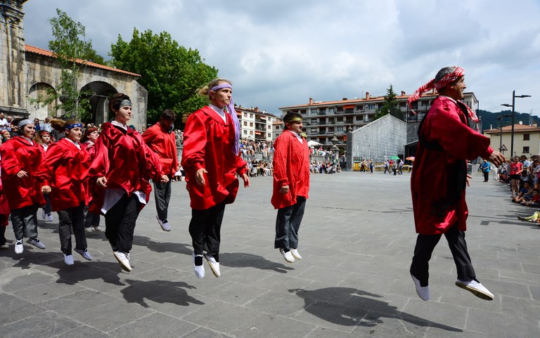 Andoaingo axeri-dantza Andoaingo axeri-dantza