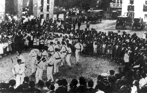 Antzuola makila-handiena 1915