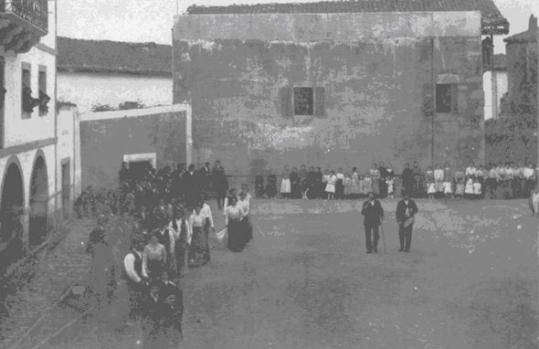 Arantzako dantza-luzea 1925