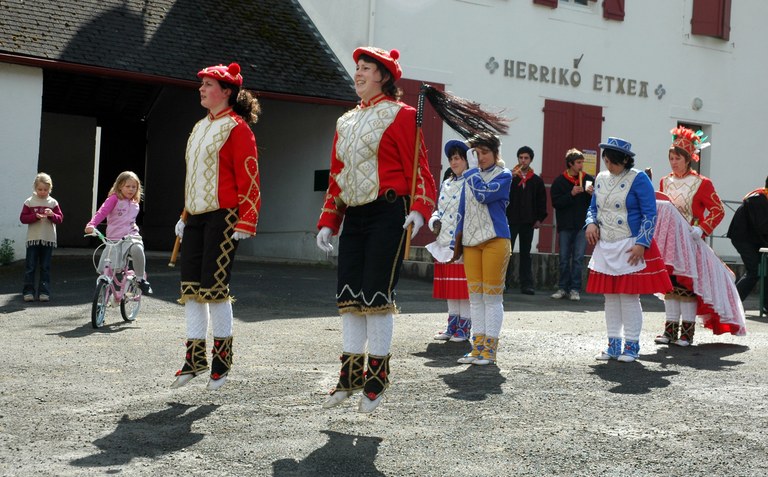 Atharratze-Alozeko maskaradak Atharratze-Alozeko maskaradak