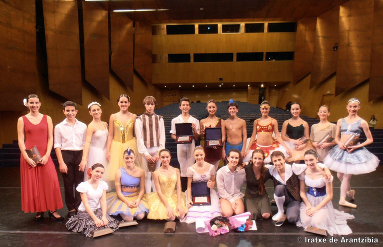 Bilbo Dantzari Gazteen Saria 2013