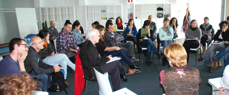 Dantza Jardunaldia eztabaida 02 Gipuzkoako Dantzaguneak antolatutako I. Dantza Jardunaldia, 2013ko maiatzaren 10ean, Donostian, San Telmo museoan. Arratsaldeko eztabaida.