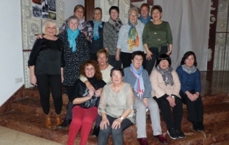 Dantzan egiteko adinik ez dagoelako sekula Dantzan egiteko adinik ez dagoelako sekula