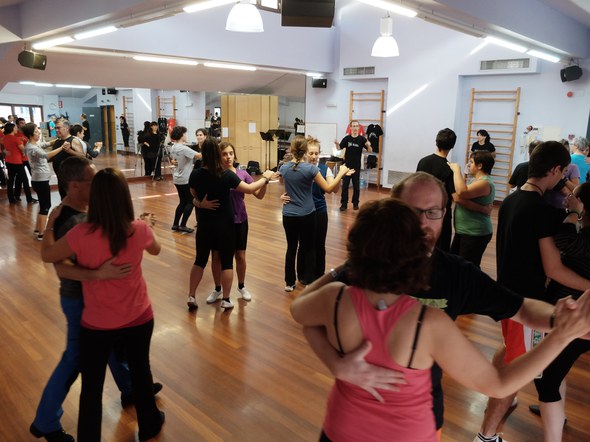 Dantzan Ikasi: Dantza lotua aberasten. 2016-10-15_3