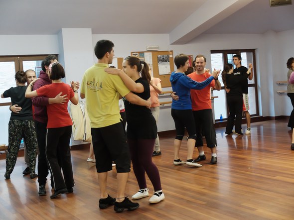 Dantzan Ikasi: Dantza lotua aberasten. 2016-10-29_2