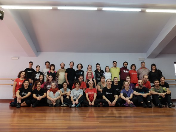 Dantzan Ikasi: Dantza lotua aberasten. 2016-10-29_4