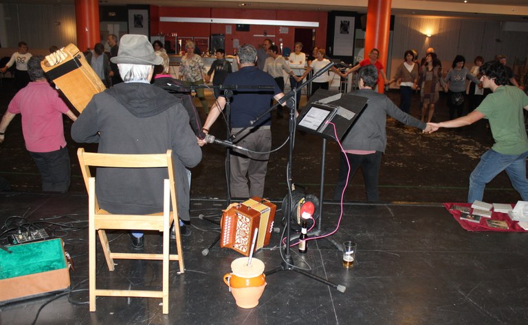 Dantzan Ikasi Gaskoiniako dantzak