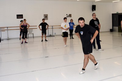 Dantzan Ikasi: Zuberoako dantzak 04 Dantzan Ikasi: Zuberoako dantzak 04