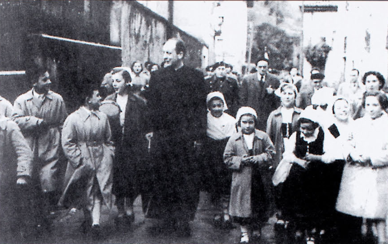 Deba 1950 Anes Arrinda eta Txaro Garate.