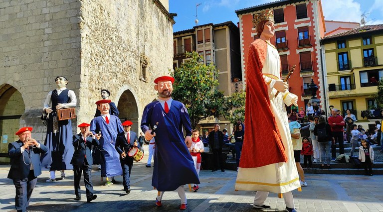 Deba erraldoiak Lizarrako gaiteroak Deba erraldoiak Lizarrako gaiteroak