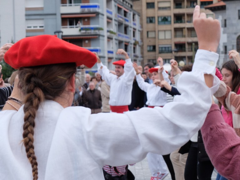 Deba-Mutriku zubiko soka-dantza