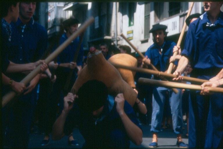 Ondarroako zahagi-dantza