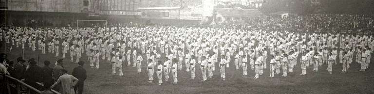 Donostia 1934 Ezpata-dantzari alardea Atotxan