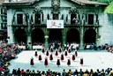Elgoibarko dantzariak Gure Dantzak ikuskizunean 1996