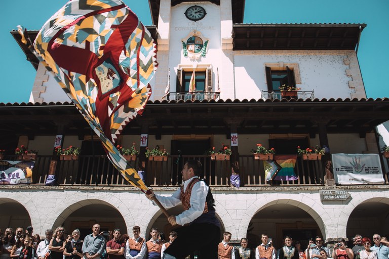 Erronkariko Xeiak 2024: Ttun-ttuna eta bandera dantza Erronkariko Xeiak 2024: Ttun-ttuna eta bandera dantza