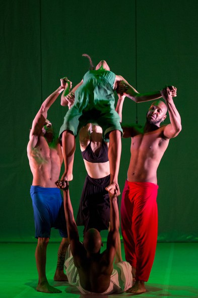 Ertza konpainia: Tirania das Cores