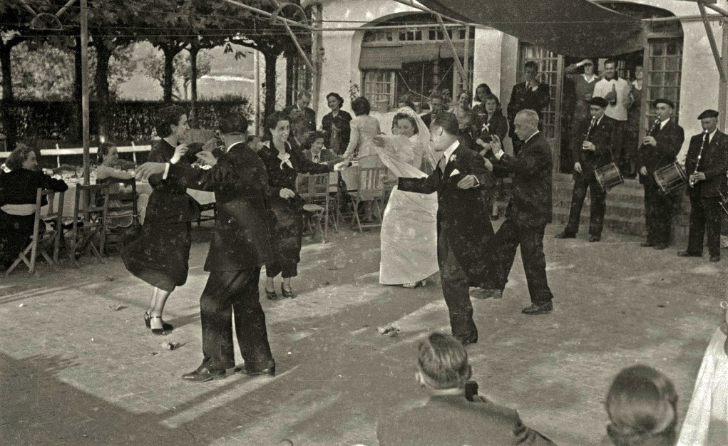 Ezkontzan dantzan 1948