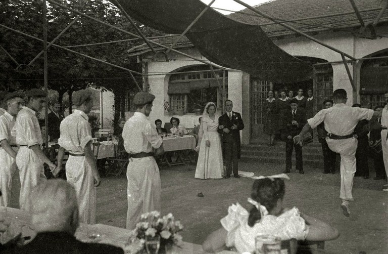 Ezkontzan dantzan 1948 Ezkontzan dantzan 1948