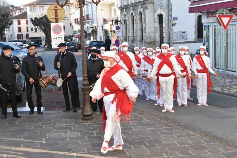 Ezpata-dantza Hendaia 2022 Mutxiko elkartea