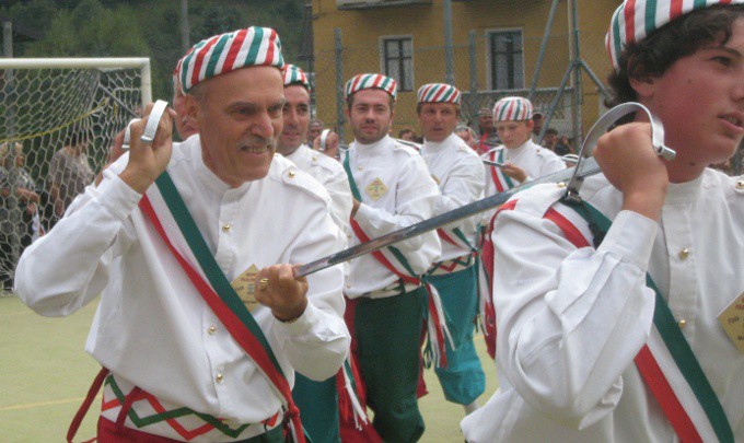 Fenestrelle ezpata-dantza 2011 680p Fenestrelle ezpata-dantza 2011 680p