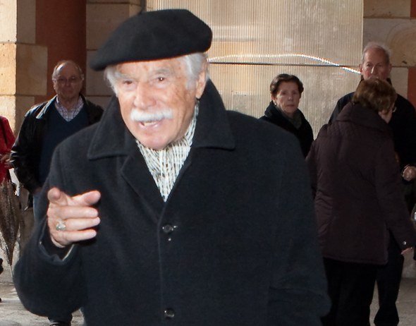 Filipe Oihanburu, Biharamuneko soka-dantza. Eibar, 2012-04-21. Argazkia: Iñaki Zugasti-Dantzan  CC-BY-SA