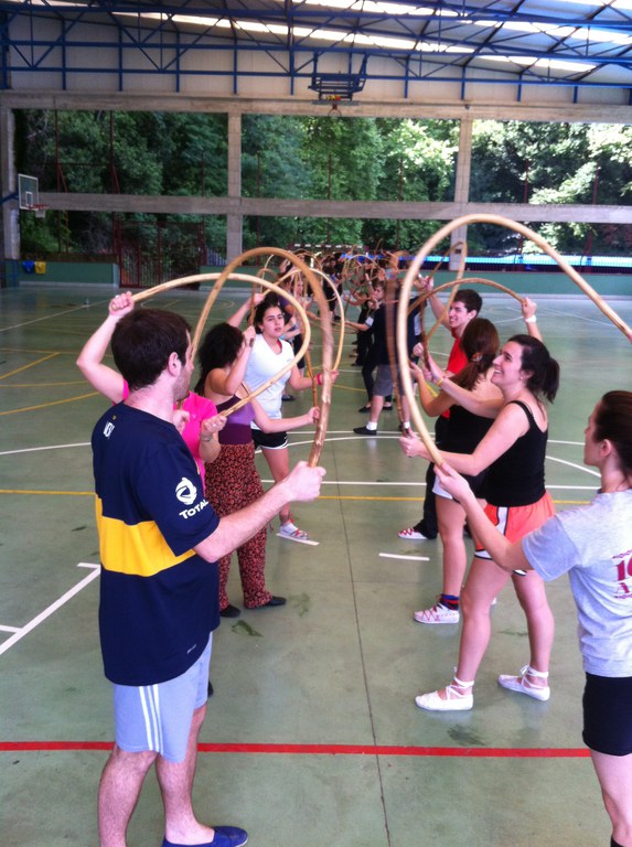 Gaztemundu 2014 Gipuzkoako dantzak 004