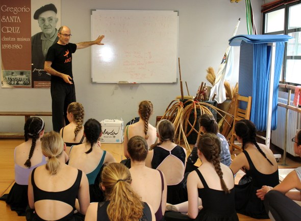 hirutarren ikastaroa 1