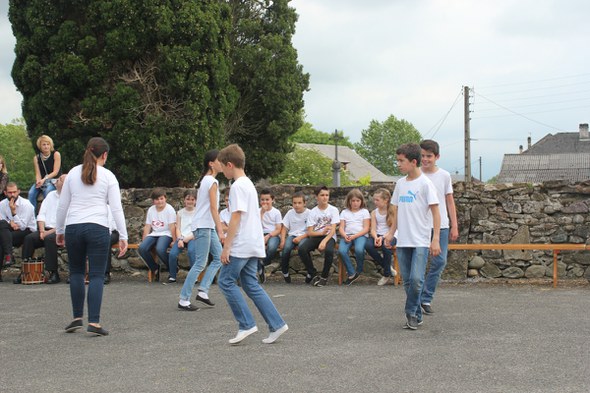 Idauze-Mendi: dantza eskola