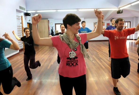 Ikastaroa Arantzako dantza-luzea 4