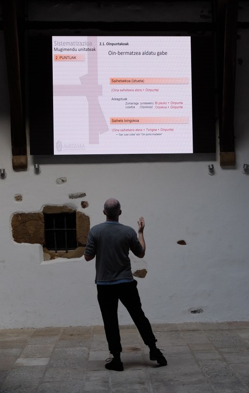 Ikastaroa: Gipuzkoako dantzaren sistema