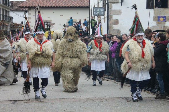 Ituren: Inauteriak 2016