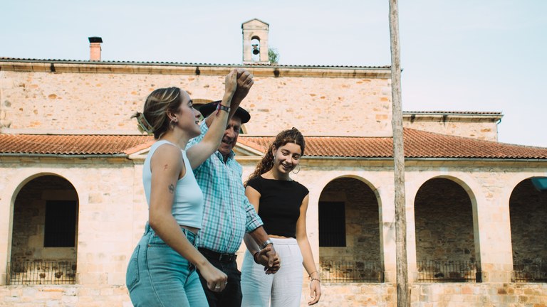 Iurretako dantzariak