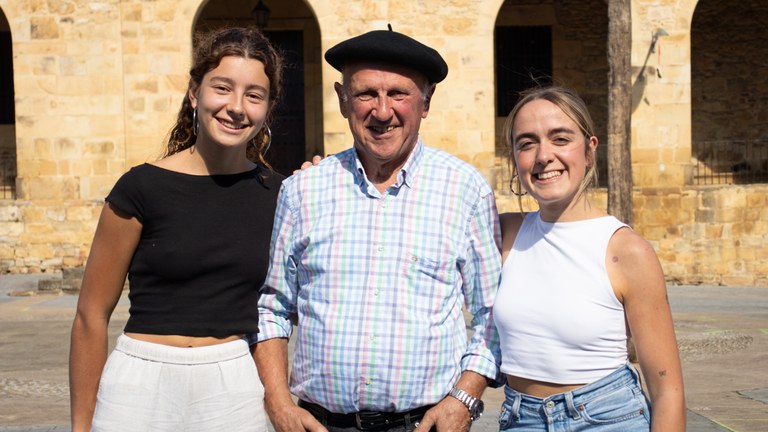 Iurretako dantzariak