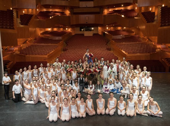 Izena duenak izana du: Talde guztia