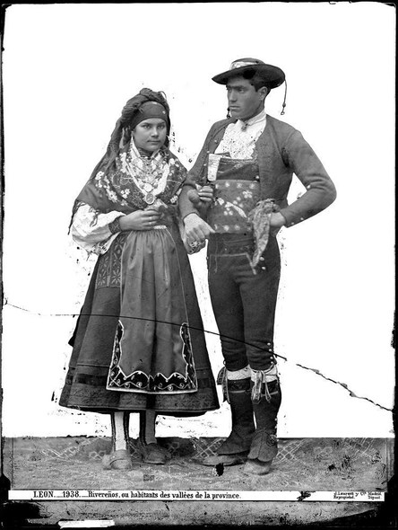 Jatorrizko argazki-oinan arabera, Leongo ordezkariak, Madril, 1878. Argazkia: Jean Laurent Minier