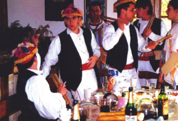 Kaskarotak, Luhuoso, 2000. urte inguruan. Kaskarotak, Luhuoso, 2000. urte inguruan.