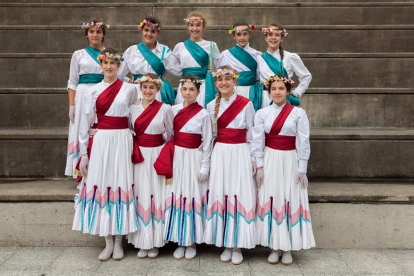 Kezka, Dantzari eguna 2015: Talde argazkia 2001-2002