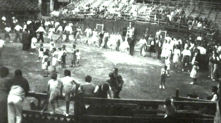 Laudioko kofradeen aurreskua