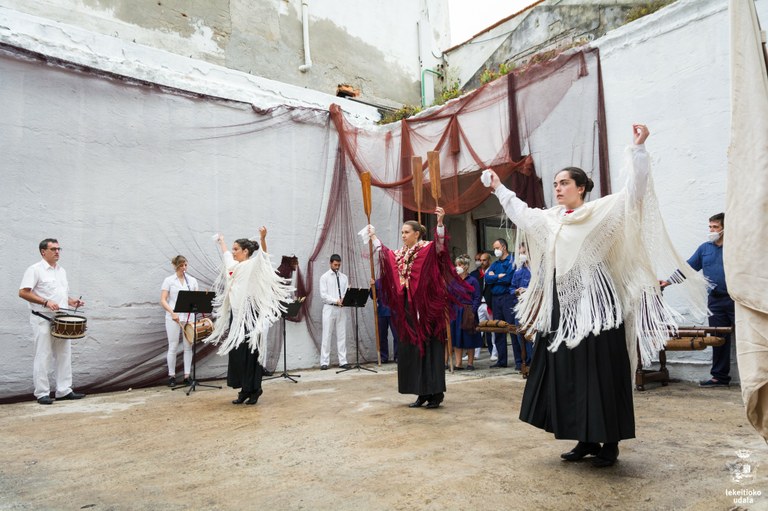 Lekeitio: San Pedro 2020 eguzki-dantza