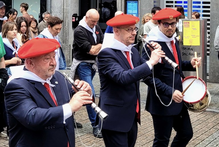 Lizarrako gaiteroak Eibar 2024 Lizarrako gaiteroak Eibar 2024