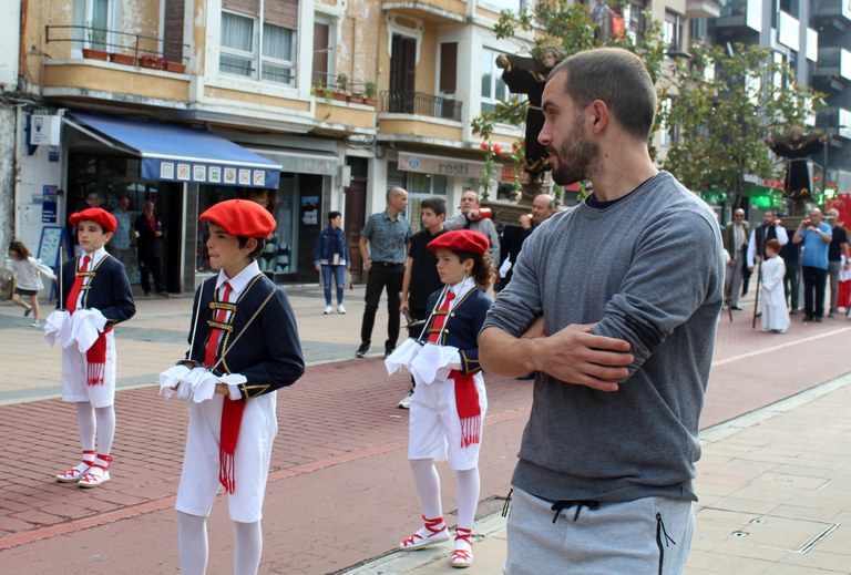 Loinazko San Martin ezpata-dantza Loinazko San Martin ezpata-dantza