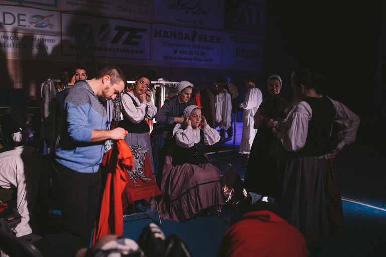 Martin Zalakain Kanpotik barrura