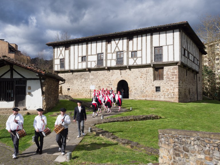 Mikel Sarriegi liburuaren aurkezpena