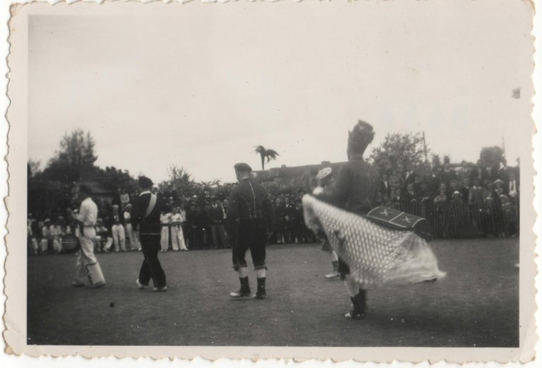 Milafranga 1944 Euskal dantzak 06