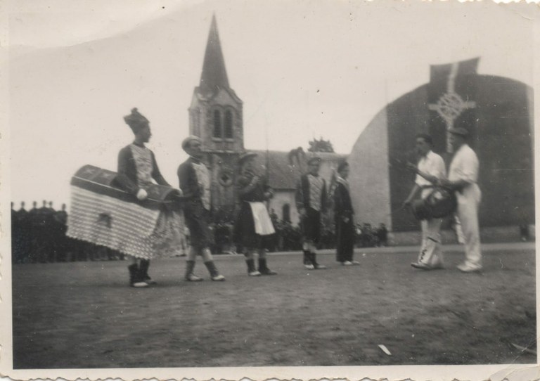 Milafranga 1944 Euskal dantzak 13