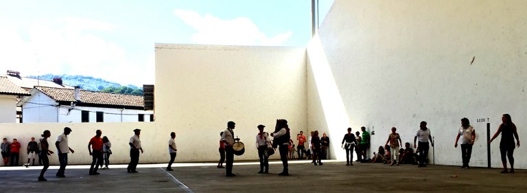 Mutil-dantzak eusko ikaskuntza mendeurrena