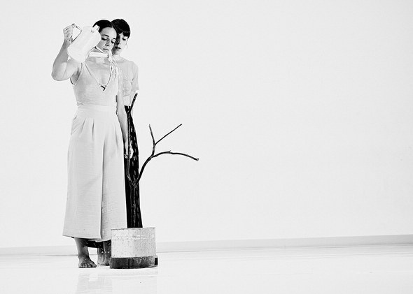 Myriam Perez Cazabon: Nere azalean arrotz